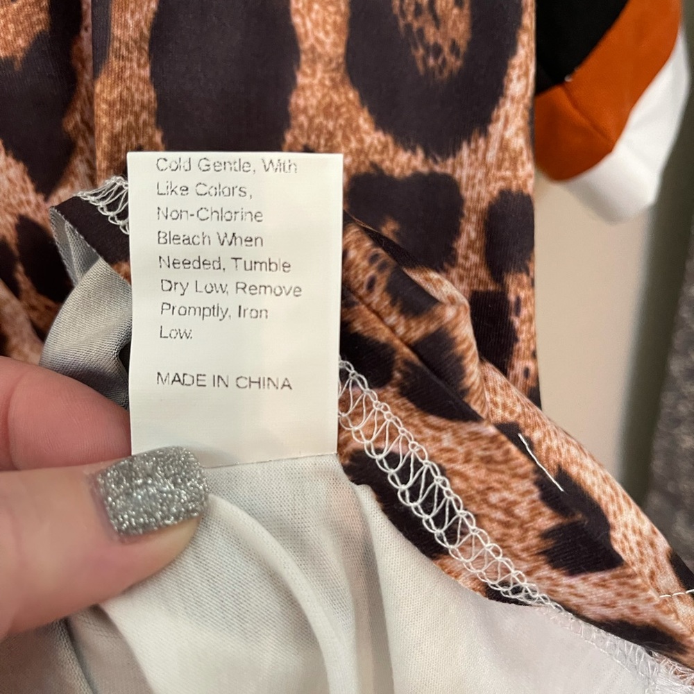 LEOPARD ANIMAL PRINT SHORT SLEEVED TOP PLUS SIZE 3X NWT - Picture 8 of 8